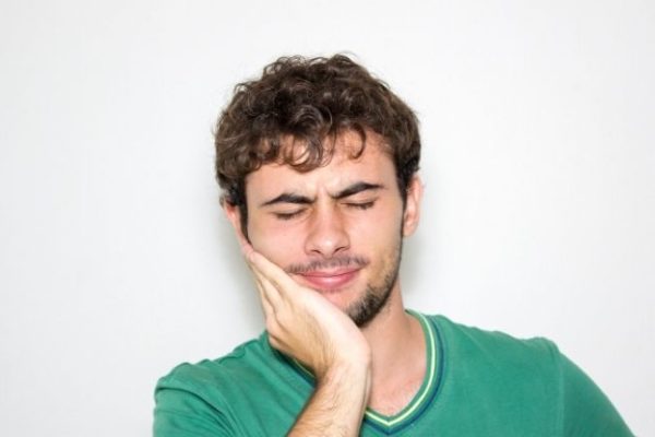 Çene Kitlenmesi Nedir?